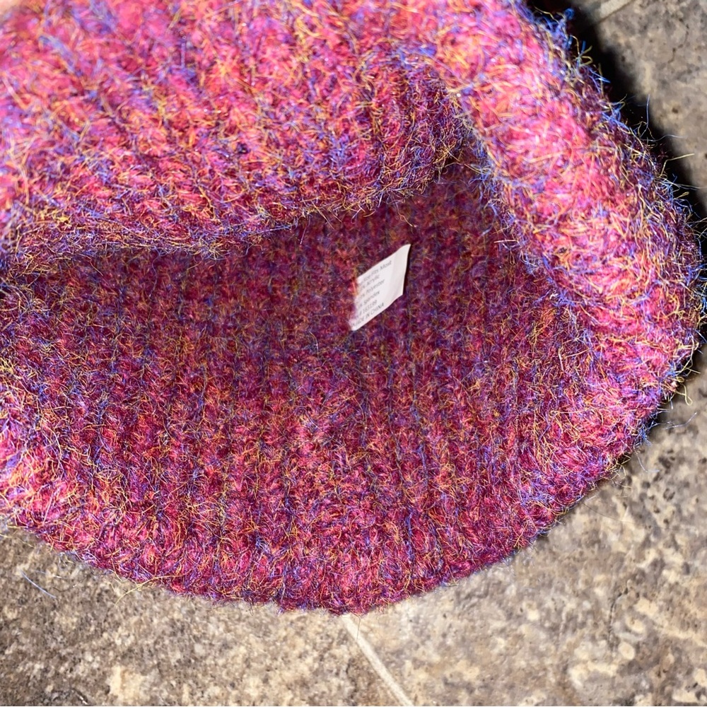 Beanie hat - Picture 3 of 3